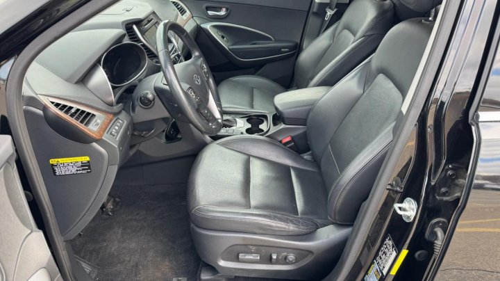 Hyundai Santa Fe SE 2019