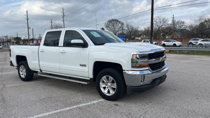 Chevrolet Silverado C1500 LT 2018