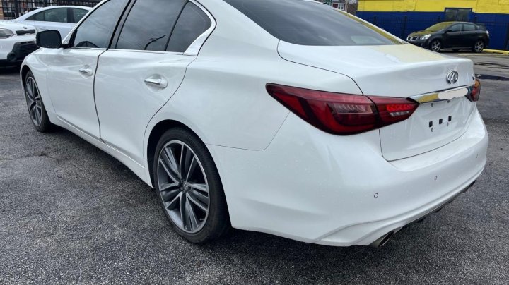 INFINITI Q50 LUXE 2021