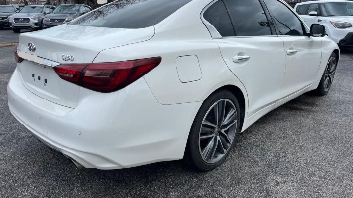 INFINITI Q50 LUXE 2021
