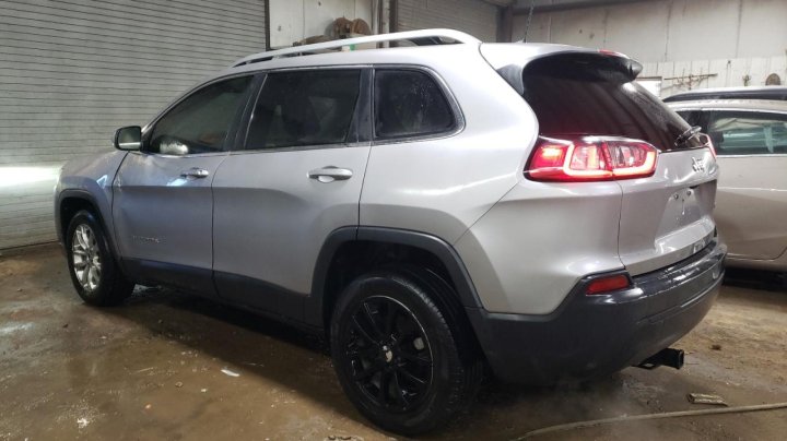 JEEP Cherokee LATITUDE 2019