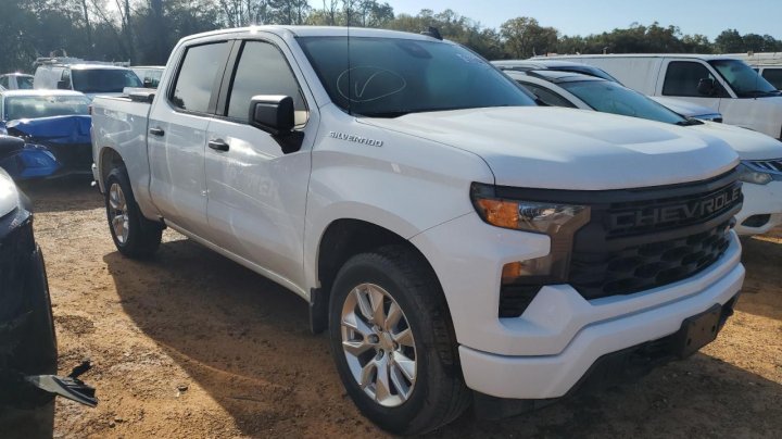 Chevrolet Silverado C1500 CUSTOM 2022
