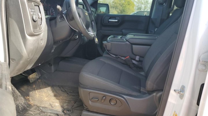 Chevrolet Silverado C1500 CUSTOM 2022