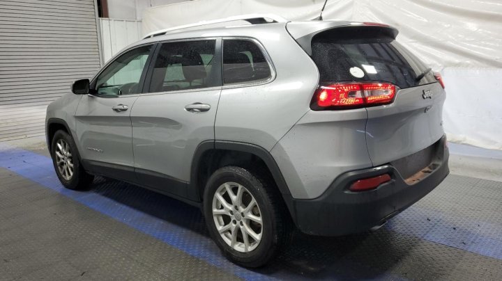 JEEP Cherokee LATITUDE 2017