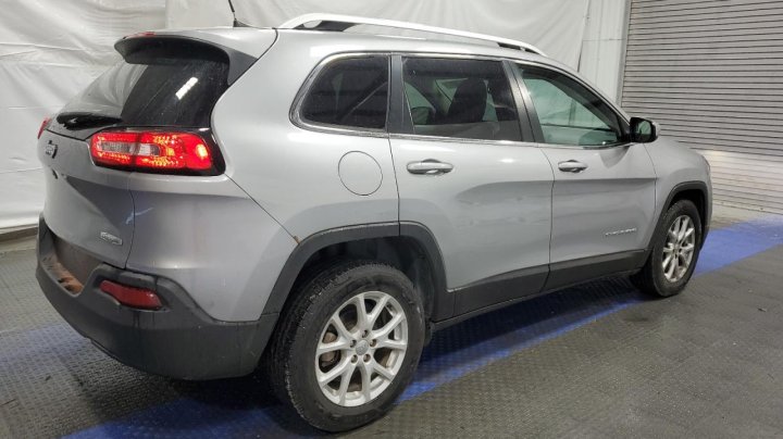 JEEP Cherokee LATITUDE 2017