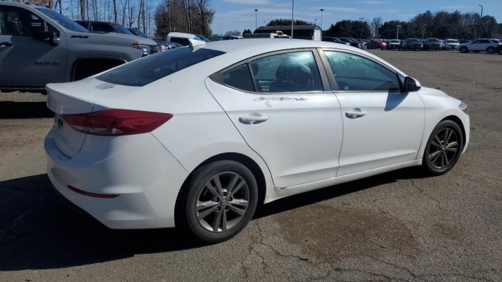 Hyundai Elantra SE 2017