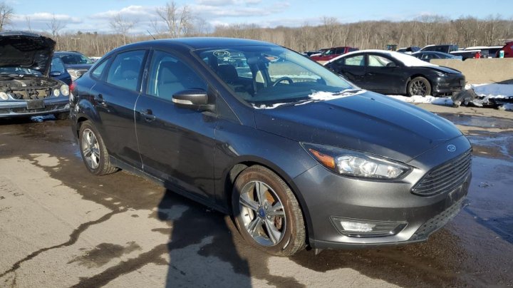 Ford Focus SE 2017