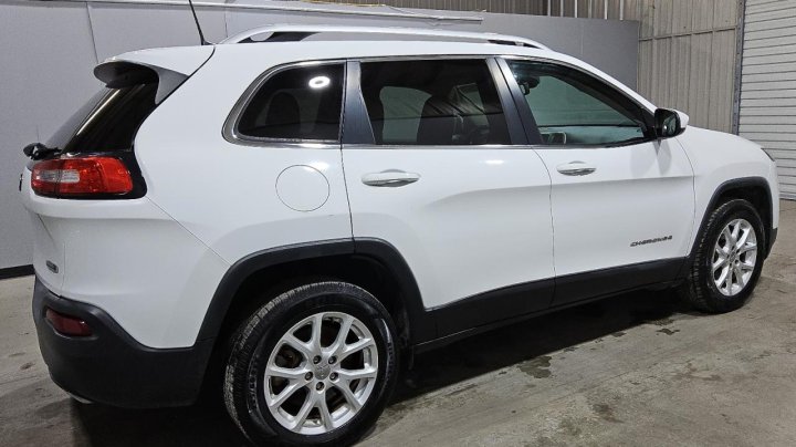 JEEP Cherokee LATITUDE 2016