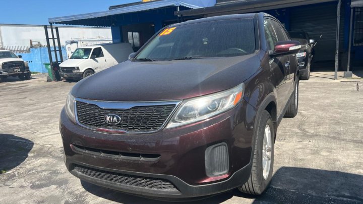 KIA Sorento LX 2015