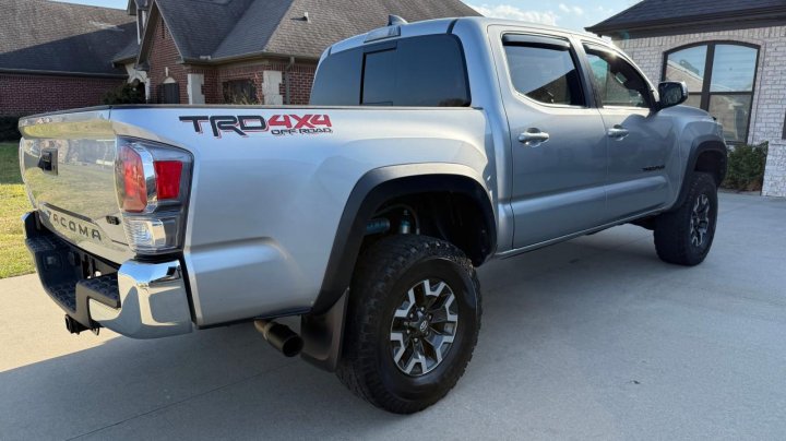 Toyota TACOMA DOUBLE CAB 2022