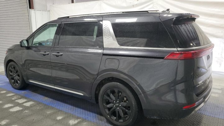 KIA CARNIVAL  2024