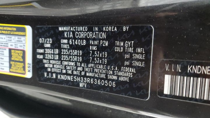 KIA CARNIVAL  2024