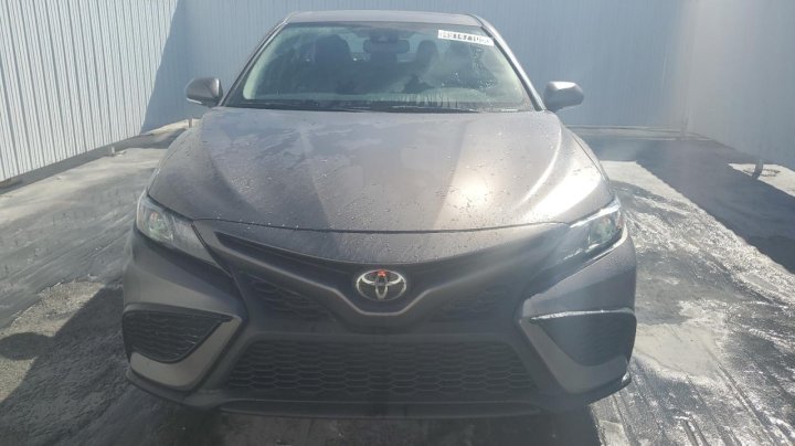 Toyota Camry SE NIGHT SHADE 2024