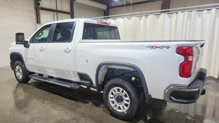 Chevrolet Silverado  2026