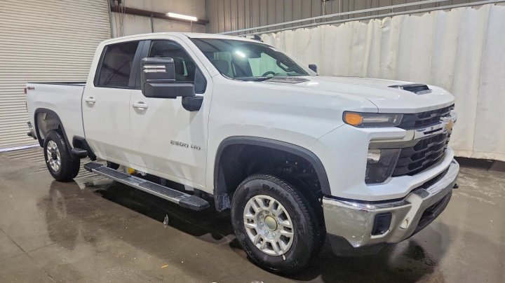 Chevrolet Silverado  2026