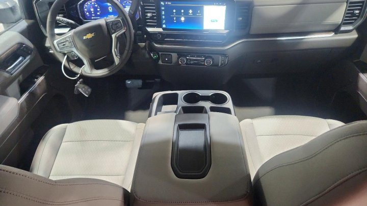 Chevrolet Silverado  2026