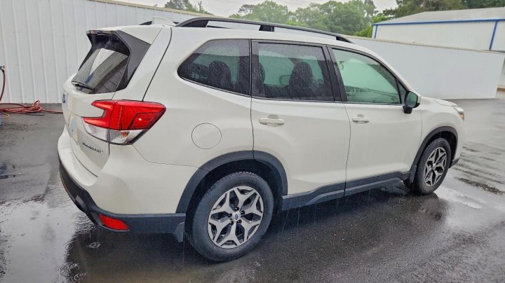 Subaru Forester  2021