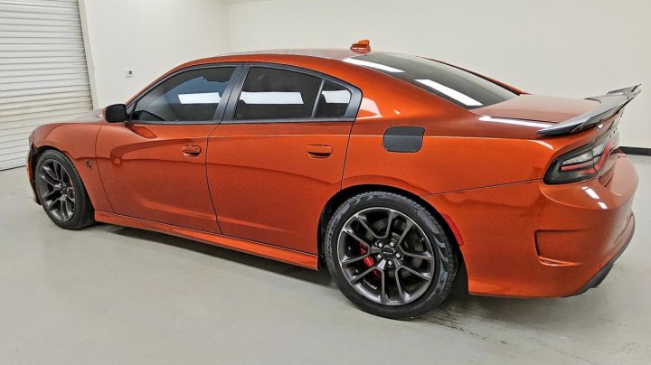 Dodge Charger  2021