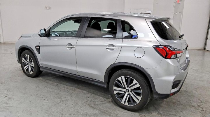 Mitsubishi Outlander  2024