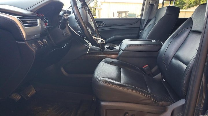 Chevrolet Suburban  2019