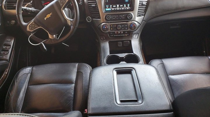 Chevrolet Suburban  2019