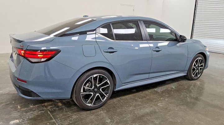 Nissan Sentra  2025