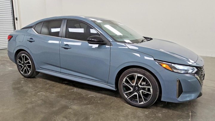 Nissan Sentra  2025