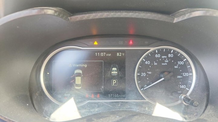Nissan Versa  2023