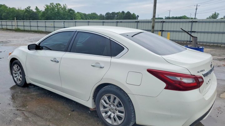 Nissan Altima  2018