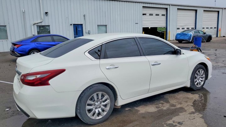 Nissan Altima  2018