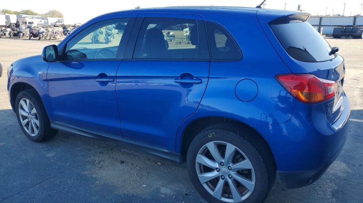 Mitsubishi Outlander  2015