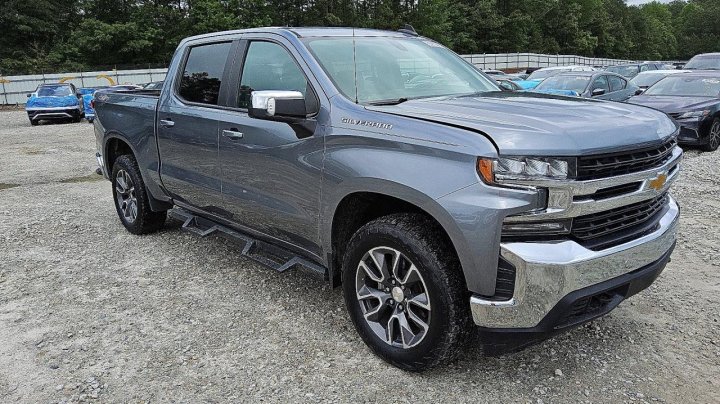 Chevrolet Silverado  2021