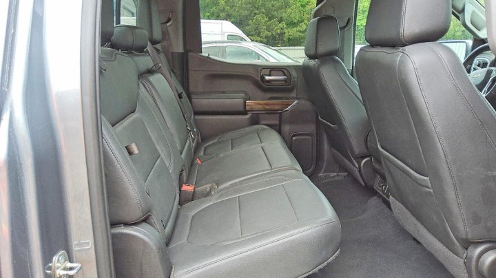 Chevrolet Silverado  2021
