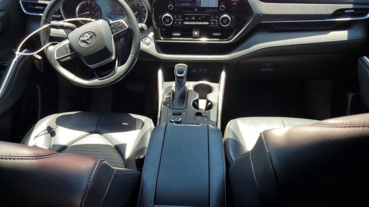 Toyota Highlander  2022