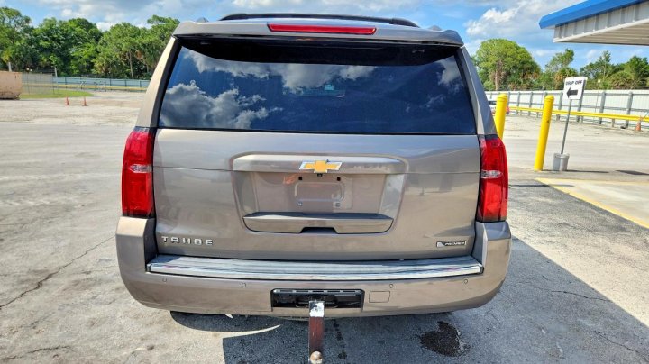 Chevrolet Tahoe  2017