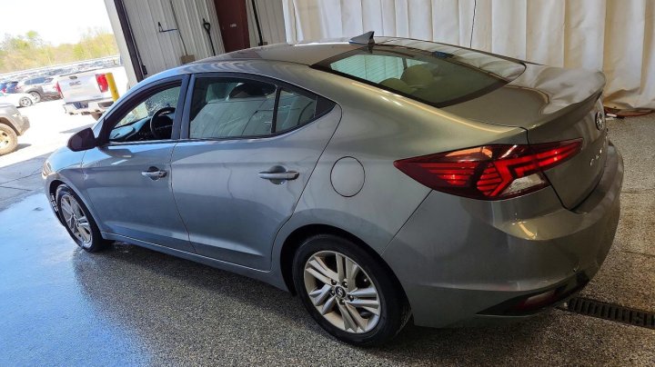 Hyundai Elantra  2019