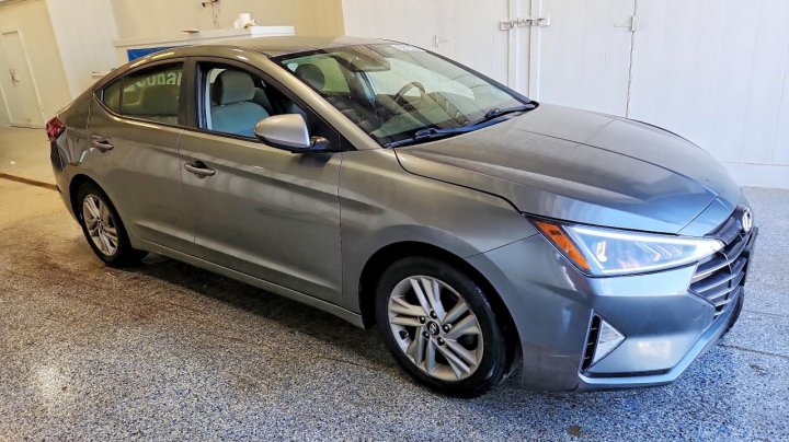 Hyundai Elantra  2019