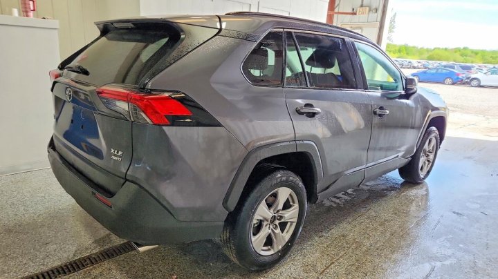 Toyota RAV4  2025