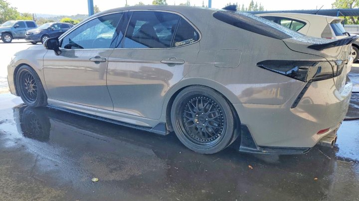 Toyota Camry  2021