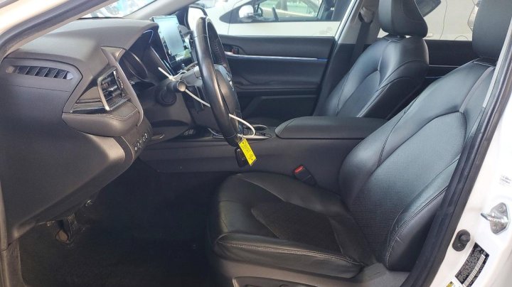 Toyota Camry  2021
