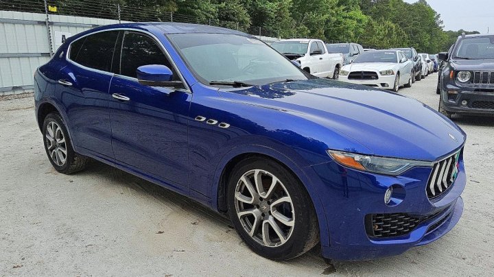 Maserati Levante  2019