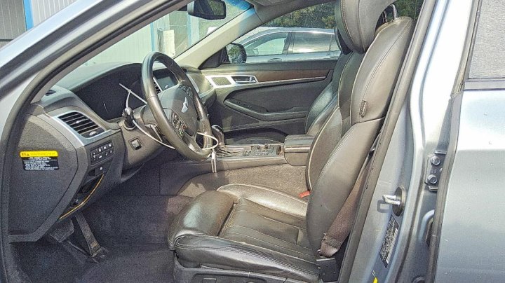 Hyundai Genesis  2016