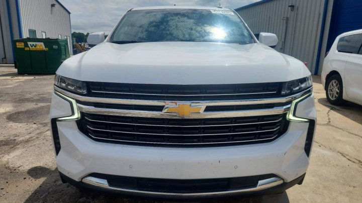 Chevrolet Suburban  2024