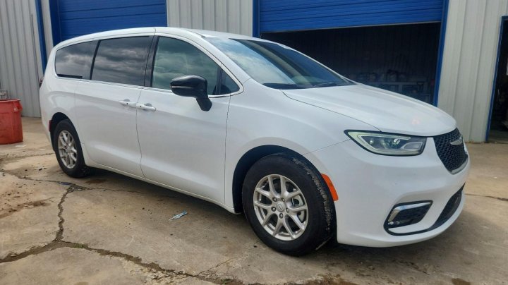 CHRYSLER Pacifica  2026