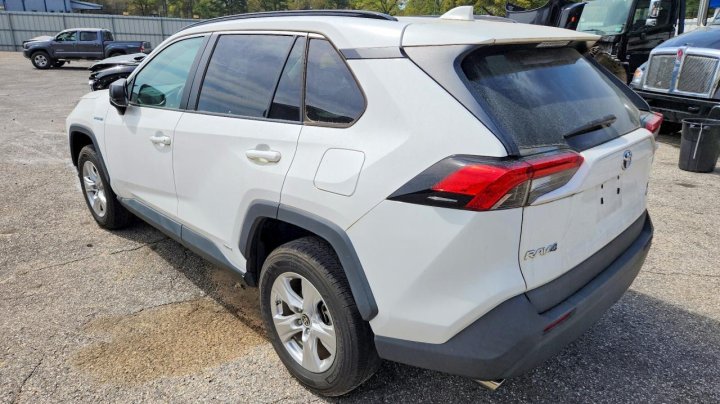 Toyota RAV4  2021