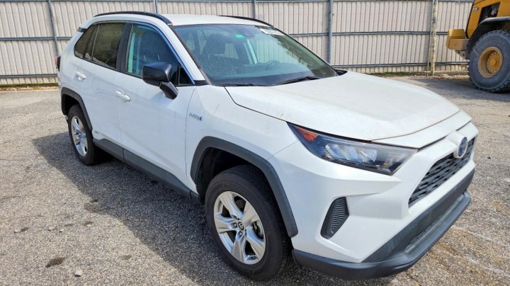 Toyota RAV4  2021