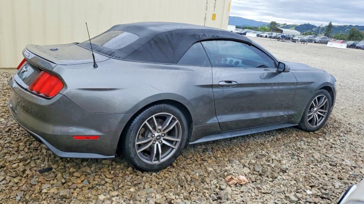 Ford MUSTANG  2016
