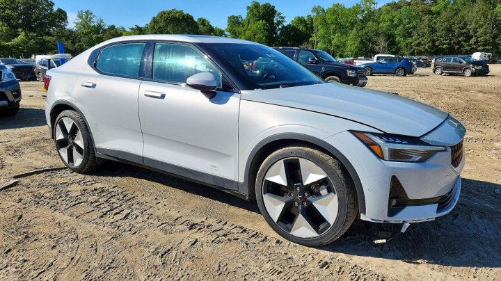 POLESTAR 2  2023
