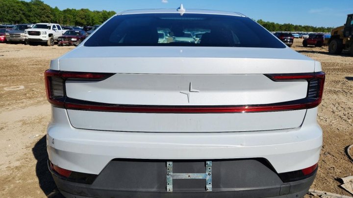POLESTAR 2  2023