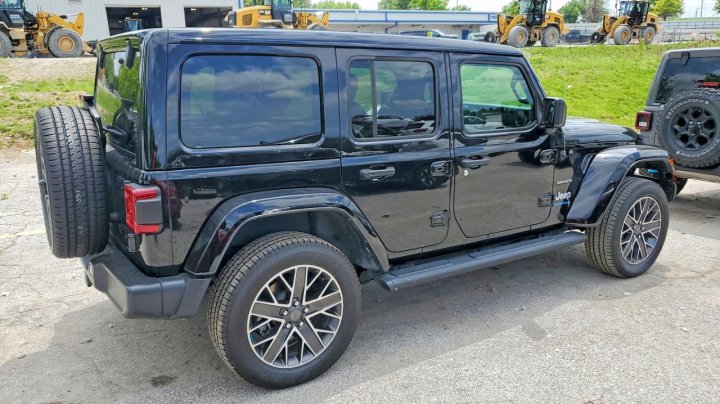 JEEP WRANGLER  2023